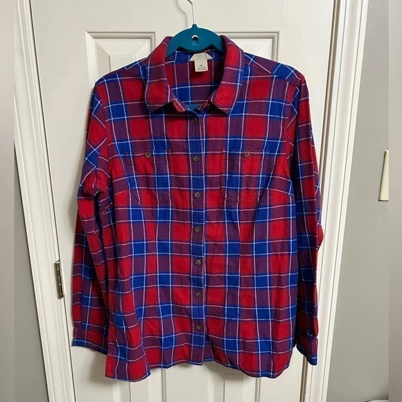 Duluth Trading Co Tops - Duluth Trading Co Red and Blue Plaid Button Up Flannel Shirt Medium